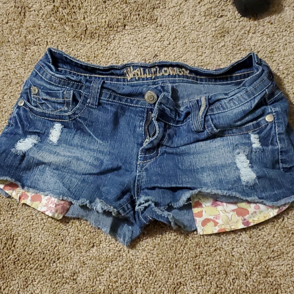 Wallflower Jean Shorts
